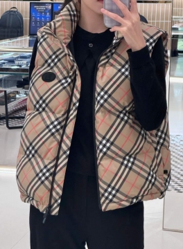 2025 バーバリー トレンド メンズ ダウンジャケット 保温効果は抜群