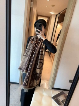 2025新作 ルイヴィトン ショール 値下げ 男女兼用