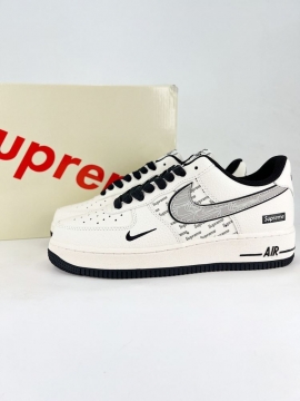 2026新品 SUPREME スニーカー  リラックス