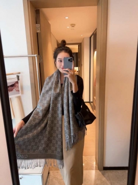 2025FW グッチ ショール ネット限定 男女兼用 