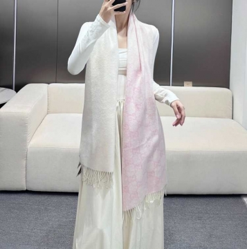 2025新作 グッチ ショール 人気 男女兼用 