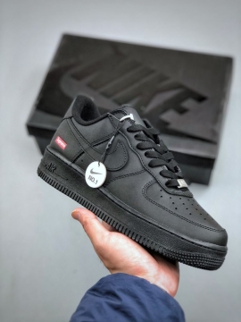 2026秋冬 SUPREME スニーカー  インクルーシブ