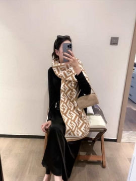 2025新品 フェンデイ ショール 新作 男女兼用 