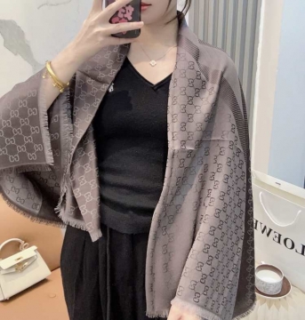 2025新品 グッチ ショール 新作 男女兼用