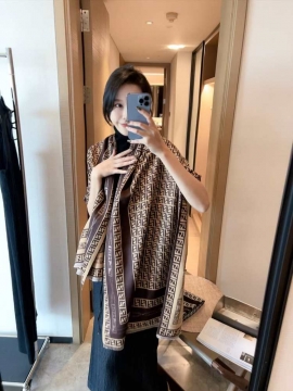 2025FW フェンデイ ショール 新登場 男女兼用 