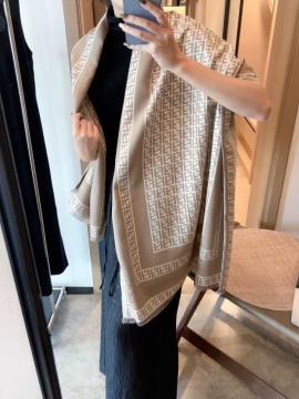 2025秋冬 フェンデイ ショール アフターサービス 男女兼用 