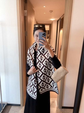 2025新品 フェンデイ ショール 新作 男女兼用