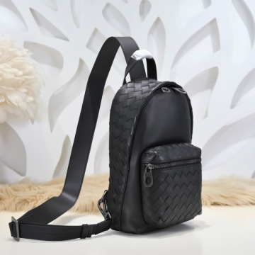 夏キレ味をプラス2026SSボッテガヴェネタメンズバッグ