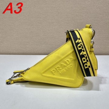 入荷予定2026SSプラダメンズバッグ