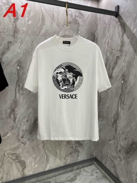 最新作 ヴェルサーチ 【マルチシーズン】 デイリーユースTシャツ 着回し自在