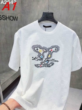 NEW ARRIVAL ルイヴィトン 【再入荷】 バイラルTシャツ 数量限定 デイリーユース