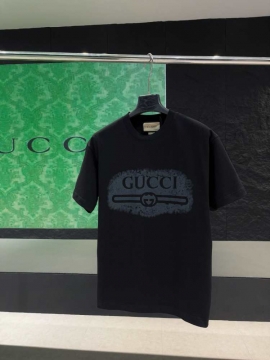 2026年コレクション グッチ クリーンな印象 スマートカジュアル ナチュラル ユニセックス