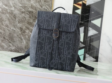 これからの季節にピッタリ2026SSディオールメンズバッグ