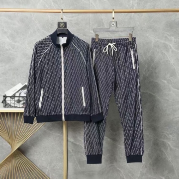 NEW フェンデイ セットアップ上下 大注目国内完売数量限定