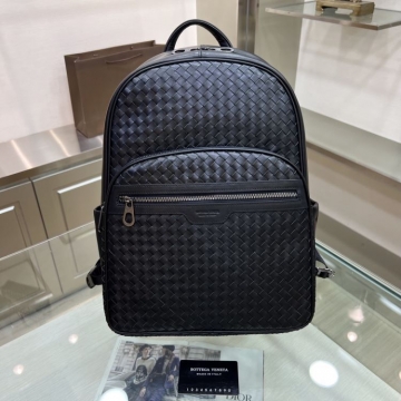 数量限定奇跡の入荷2026SSボッテガヴェネタメンズバッグ