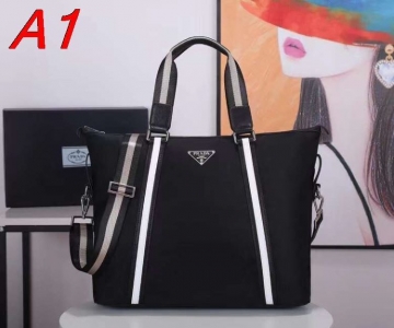 セールで格安2026SSプラダメンズバッグ