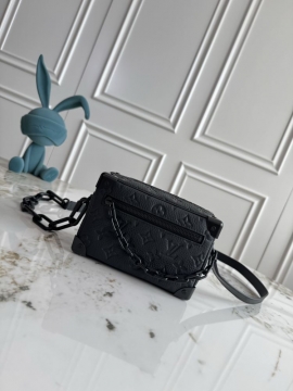 最新商品即完売必至2026新品ルイヴィトンメンズバッグ