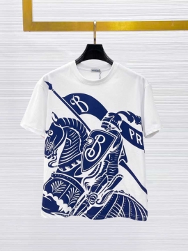 2026年トレンド バーバリー 【アンニュイ】 ノスタルジックTシャツ ヴィンテージ風 着回し自在