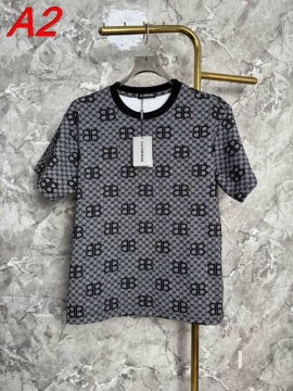 最新作 バレンシアガ 【アンニュイ】 ノスタルジックTシャツ ヴィンテージ風 着回し自在