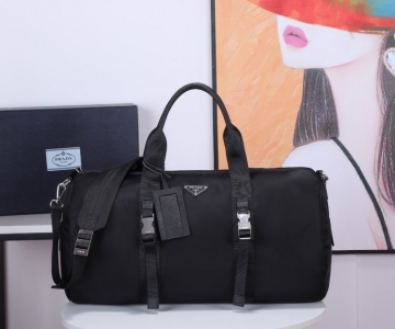 やっと見つけた国内即発2026新品プラダメンズバッグ
