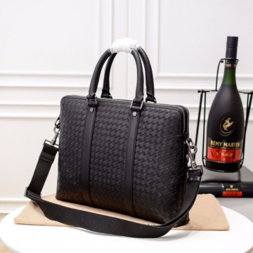 入手超困難2026SSボッテガヴェネタメンズバッグ