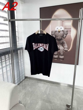 2026年モデル バレンシアガ 【クール&カジュアル】 エッジーなTシャツ ストリート系 着回し自在