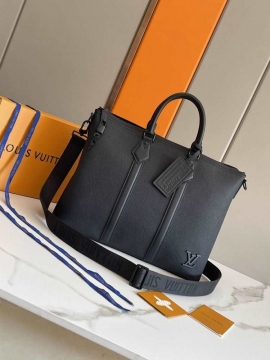 安心と信頼のお取引2026SSルイヴィトンメンズバッグ