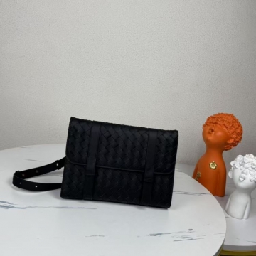 可愛い完売確実  大人気2026新品ボッテガヴェネタメンズバッグ