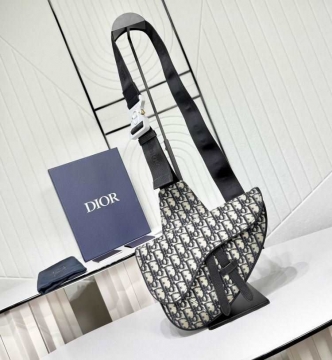 完売間近2026新作ディオールメンズバッグ