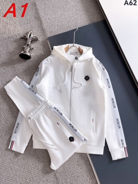 今季新作 モンクレール セットアップ上下 希少限定