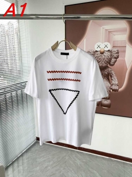 今季新作 プラダ 【アメカジ】 ヴィンテージ風Tシャツ ワークスタイル 着回し自在