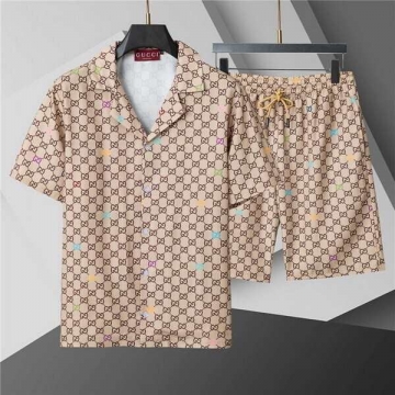 今季新作 グッチ クール&カジュアル エッジー メンズ レディース セットアップ上下