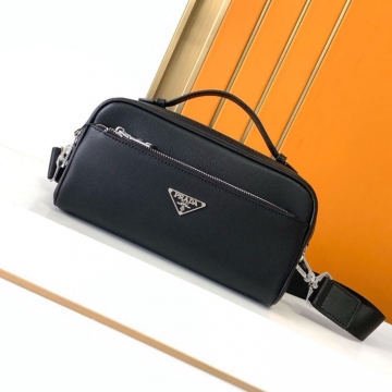 大注目日本未入荷2026新作プラダメンズバッグ