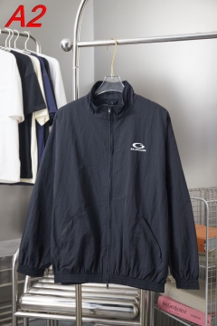 最新作 バレンシアガ コート 春夏トレンド