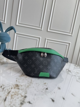 注目夏新作2026新品ルイヴィトンメンズバッグ