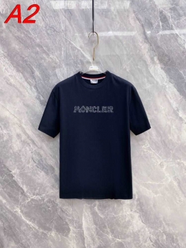 NEW ARRIVAL モンクレール 【クール&カジュアル】 エッジーなTシャツ ストリート系 着回し自在