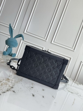 すごく稀少カラー2026SSルイヴィトンメンズバッグ