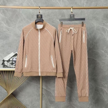 NEW フェンデイ セットアップ上下 数量限定 VIP価格