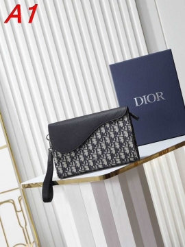 最新で完売確実2026SSディオールメンズバッグ