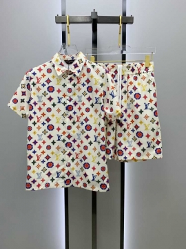 NEW ARRIVAL ルイヴィトン デイリーユース エターナル ユニセックス セットアップ上下