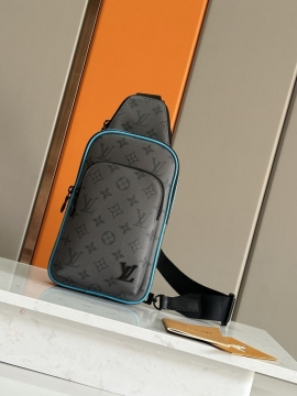 夏のコーデにぴったり2026新品ルイヴィトンメンズバッグ