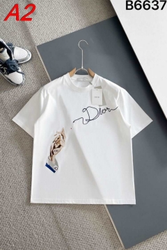 NEW ARRIVAL ディオール 【ジェンダーレス】 ストリート系ミックスTシャツ