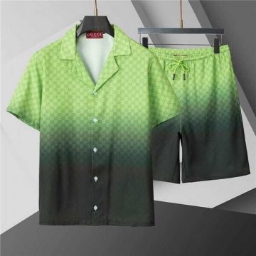 最新作 グッチ 【コスパ良】 マルチシーズンセットアップ上下 着回し自在