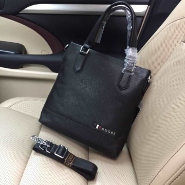 最新で完売確実2026新作グッチメンズバッグ