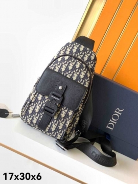 コーデ選ばずおしゃれのポイント2026新品ディオールメンズバッグ