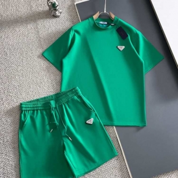 2026年モデル プラダ アクティブ トラベル向け 着回し自在 セットアップ上下