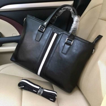 一目ぼれ2026SSバリーメンズバッグ