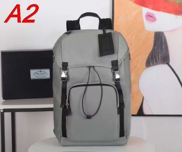 おすすめな大人のトレンド2026SSプラダメンズバッグ