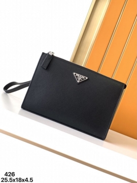 手持ち在庫あり海外セレブ愛用2026SSプラダメンズバッグ