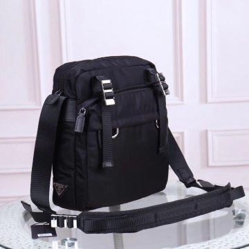 お勧め使える未入荷ブランド2026新品プラダメンズバッグ